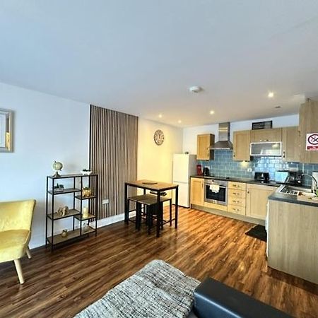 Grand Central Apartments Derby Bagian luar foto