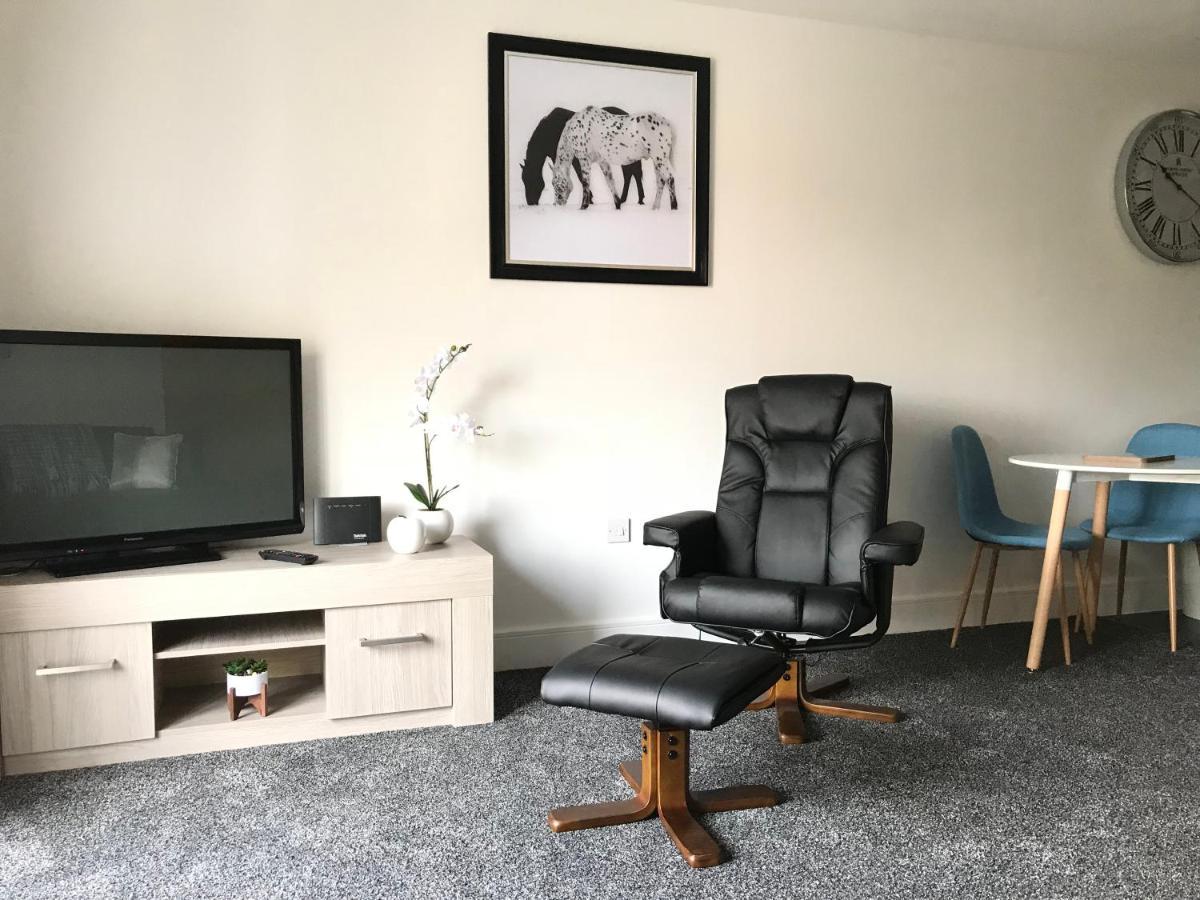 Grand Central Apartments Derby Bagian luar foto