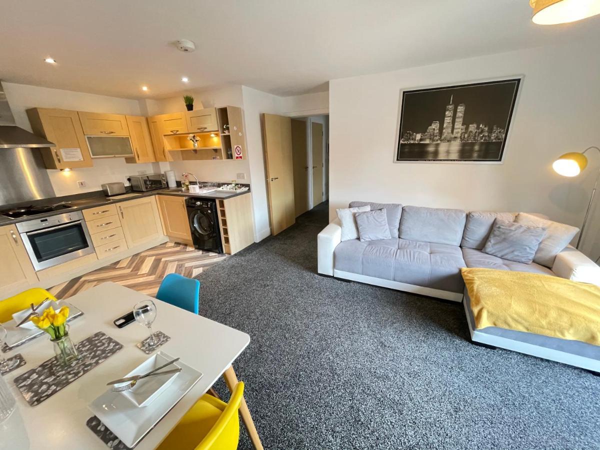 Grand Central Apartments Derby Bagian luar foto