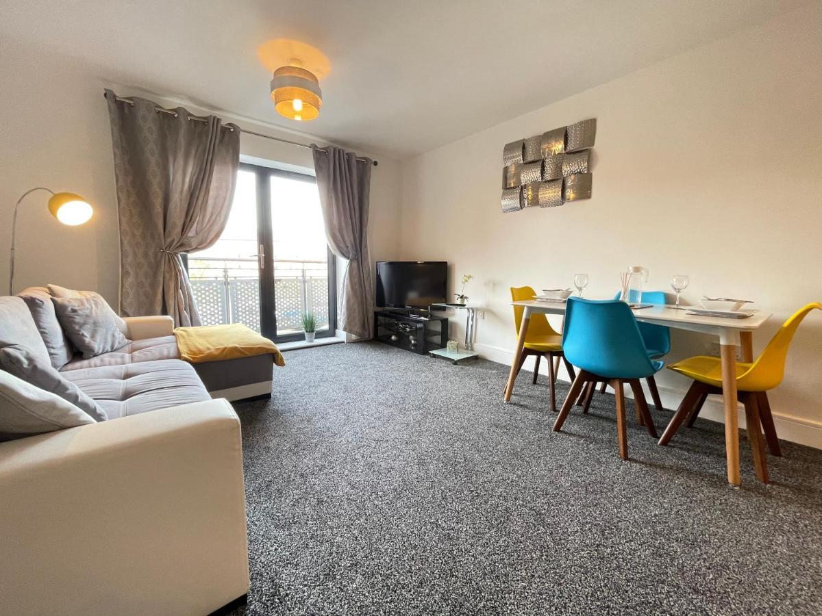 Grand Central Apartments Derby Bagian luar foto