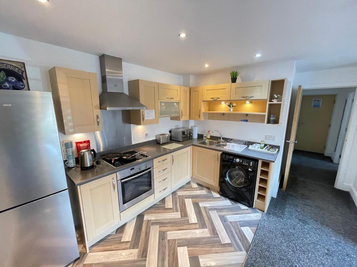 Grand Central Apartments Derby Bagian luar foto