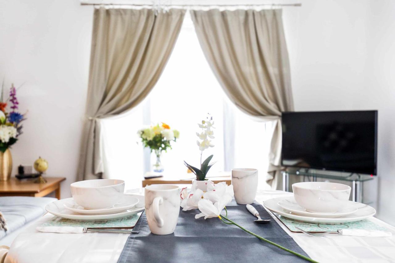 Grand Central Apartments Derby Bagian luar foto