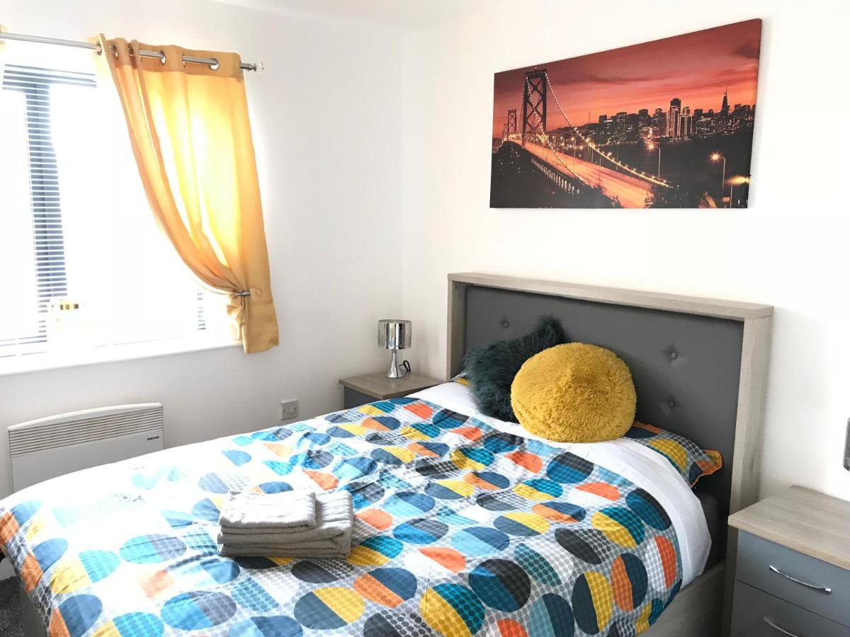 Grand Central Apartments Derby Bagian luar foto