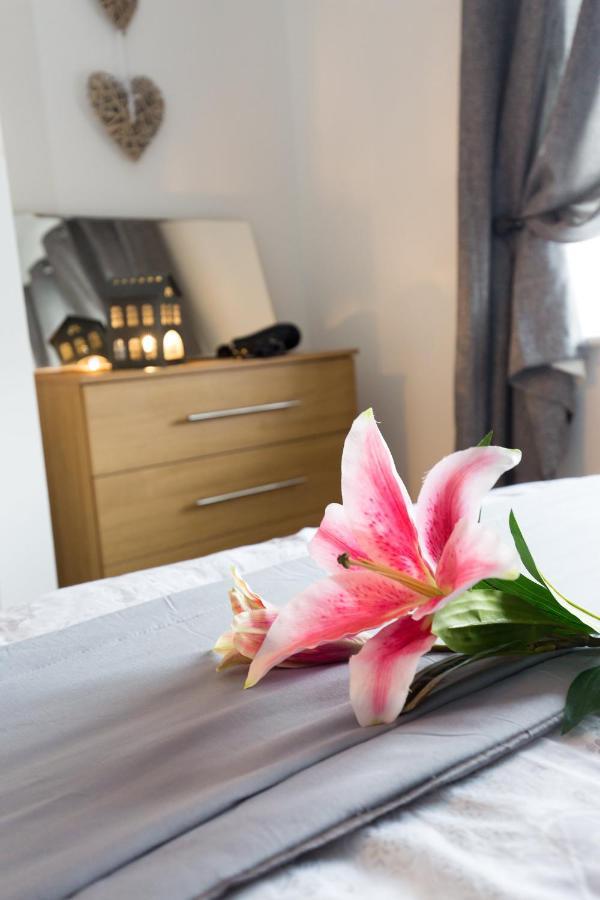 Grand Central Apartments Derby Bagian luar foto