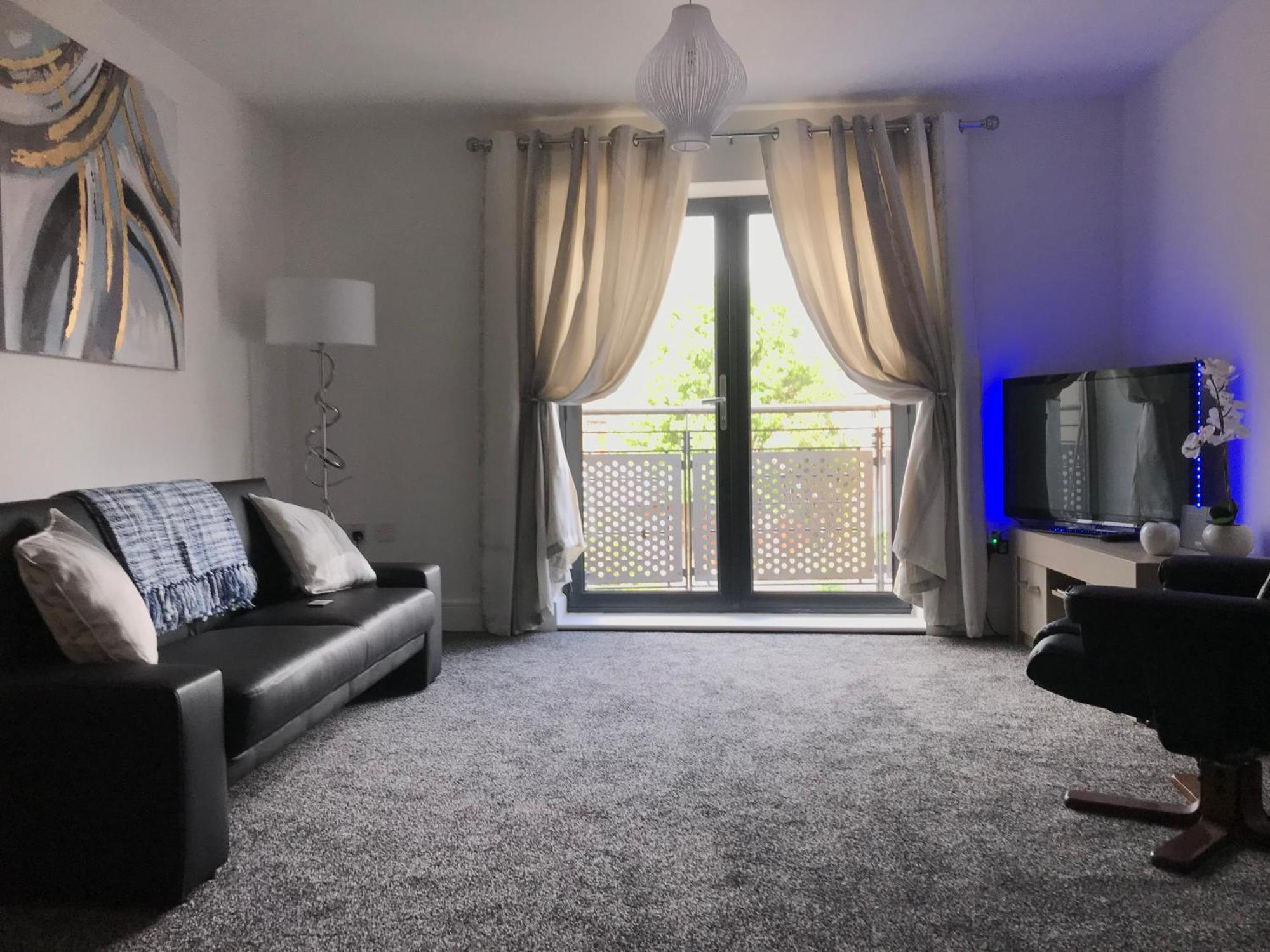 Grand Central Apartments Derby Bagian luar foto