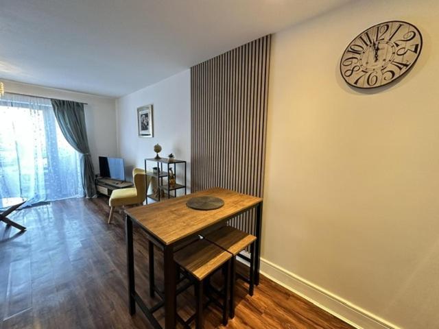 Grand Central Apartments Derby Bagian luar foto